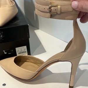 J Crew Italian made leather ankle cuff beige stone pumps